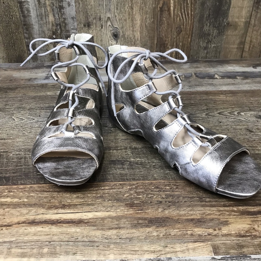 Earthies Gladiator Sandals Silver Size 9.5
